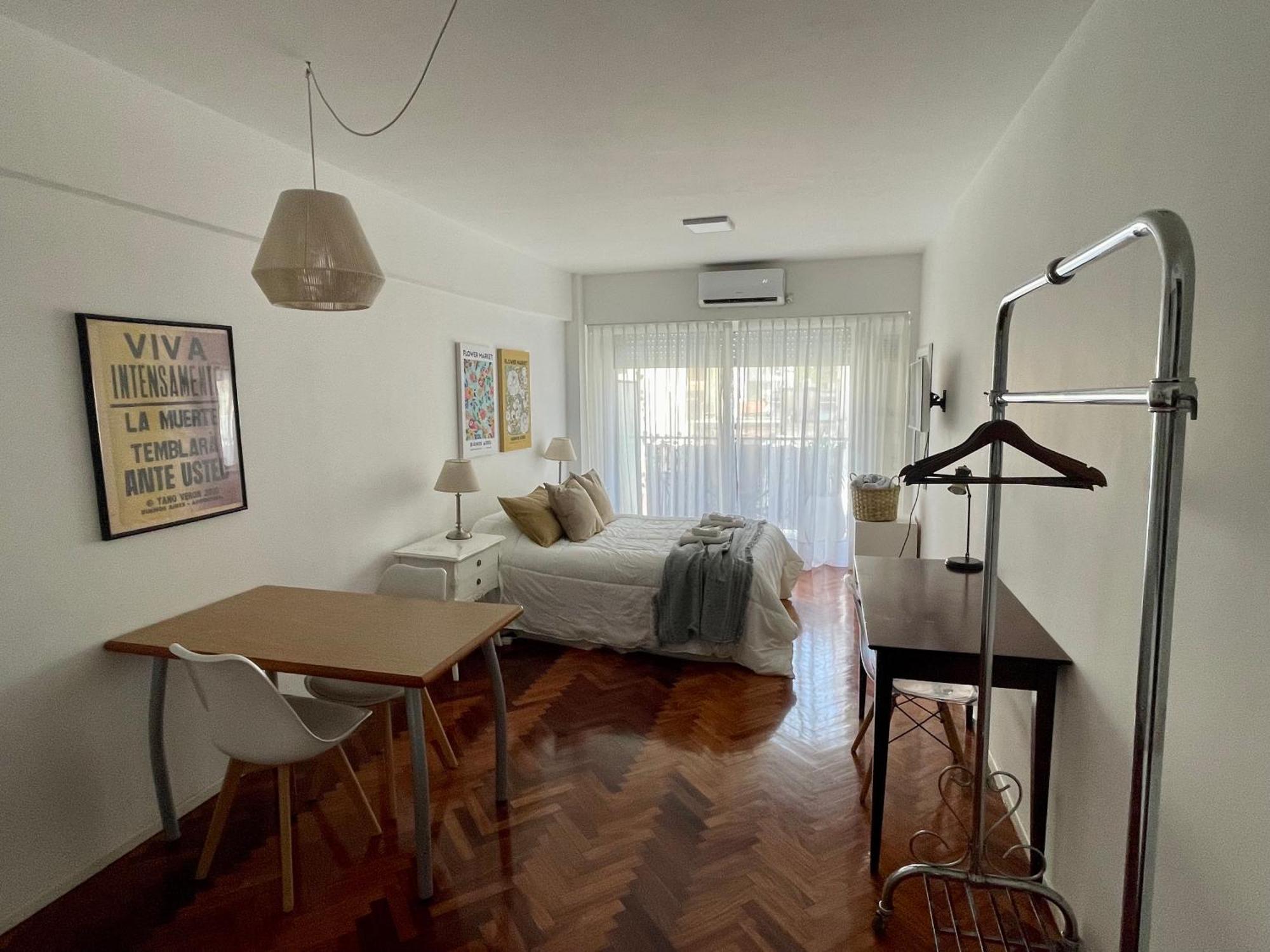 Ubicacion Ideal En Palermo, Comodo Departamento Lleno De Luz. Buenos Aires